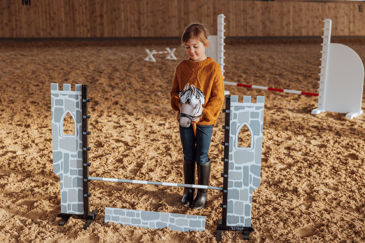 Springzaun Springparcours Springhindernis Show, Burg-Design