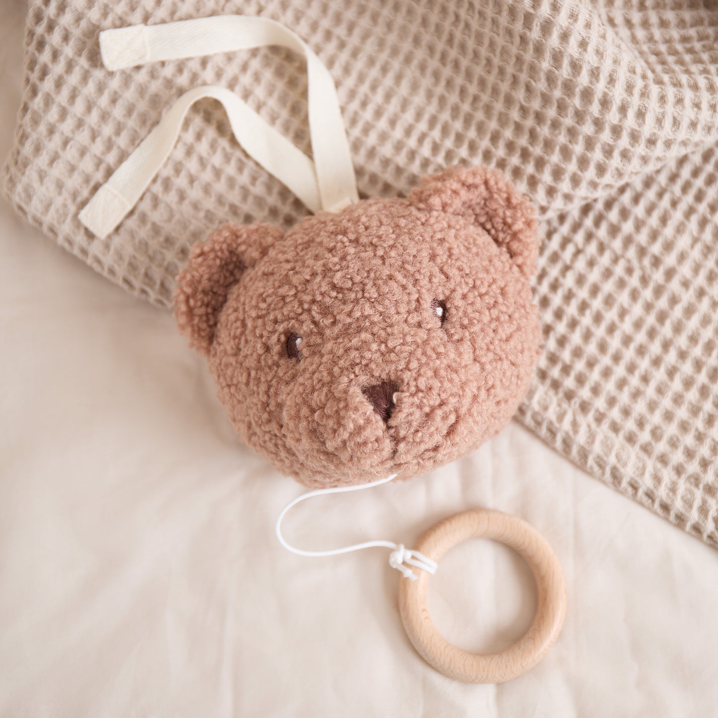 MUSIKSPIELUHR BÄR MIKA