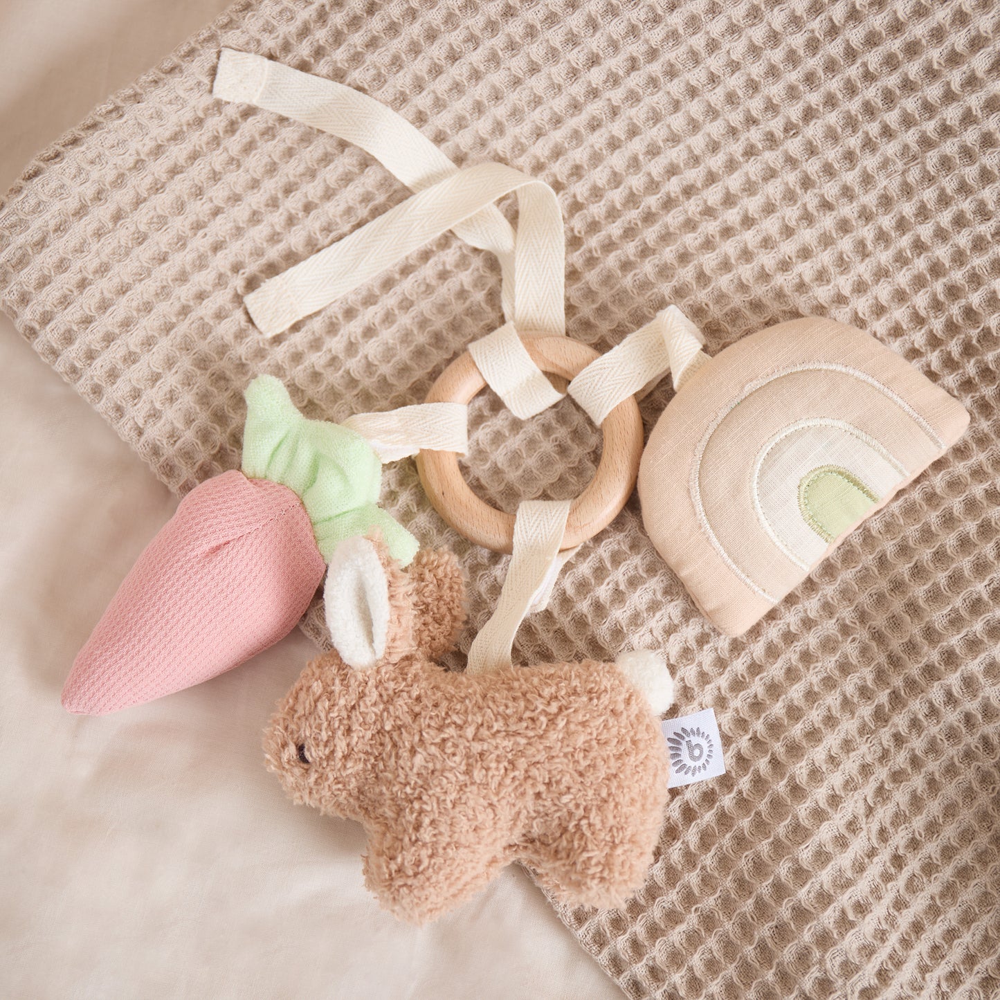 ACTIVITY SPIELZEUG HASE FINE