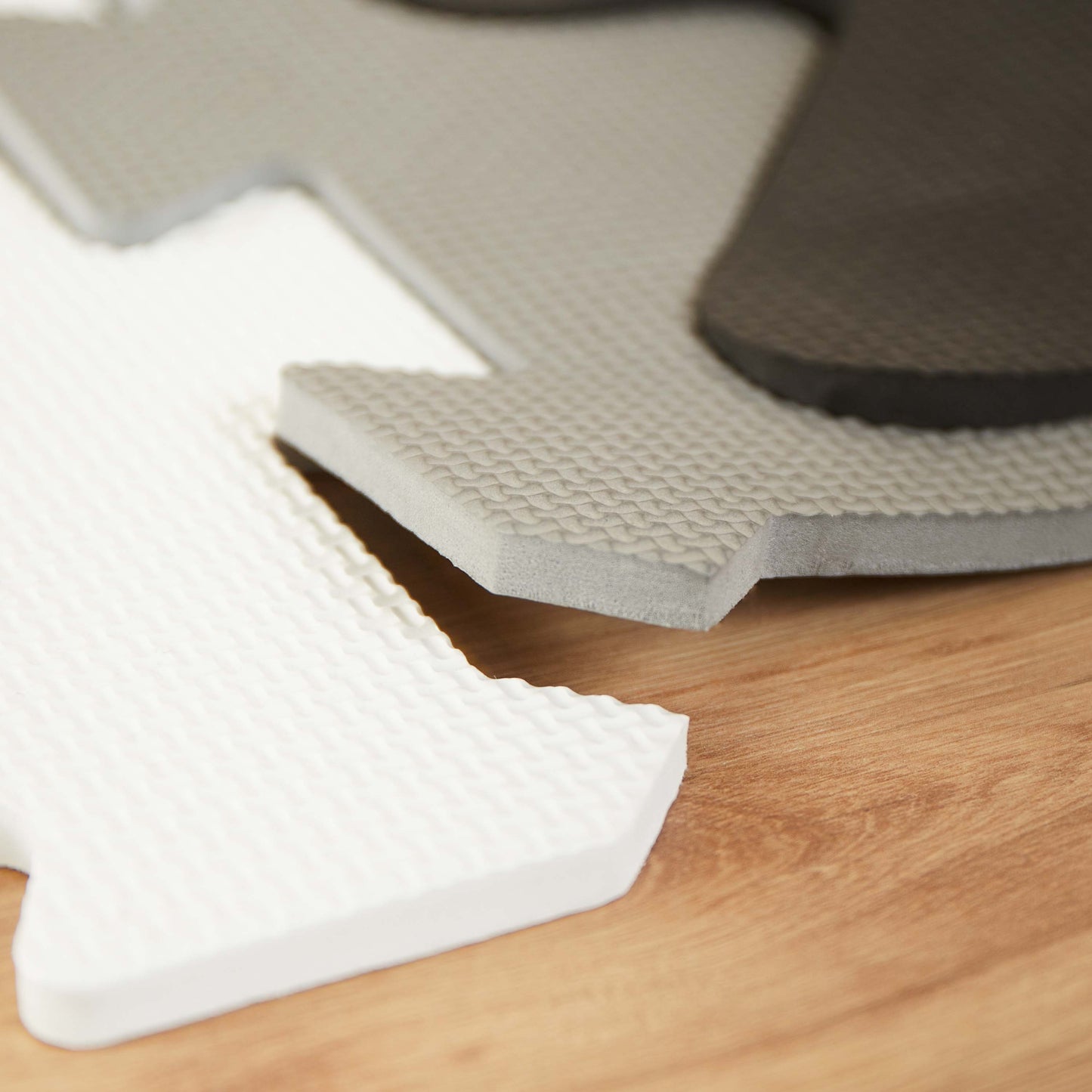 PUZZLEMATTEN BUCHSTABEN BLACK & WHITE