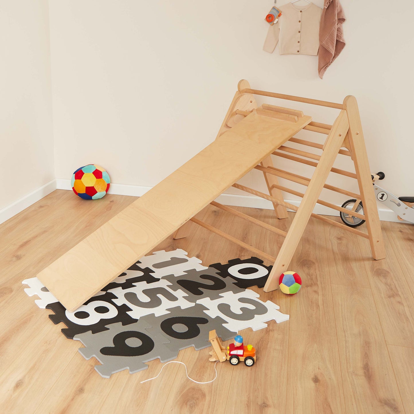 PUZZLEMATTE ZAHLEN BLACK & WHITE