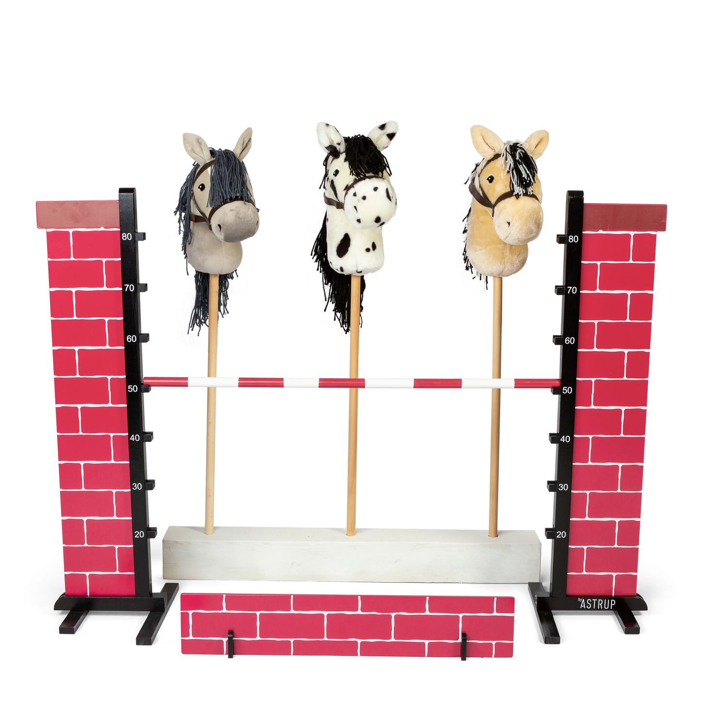 Springzaun Springparcours Springhindernis Show, Zaun aus Ziegelsteinen