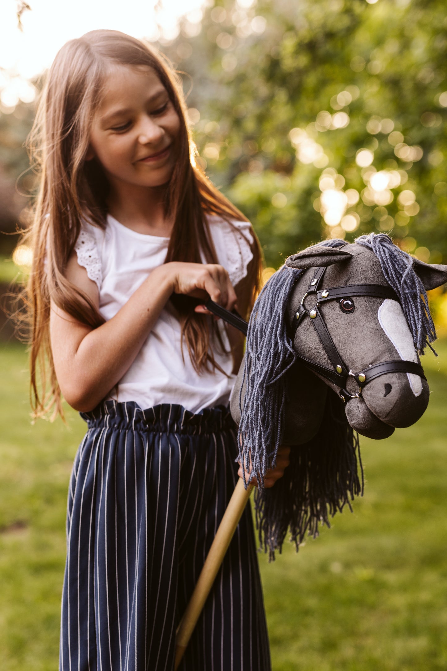 HOBBY HORSE SKY, GREY