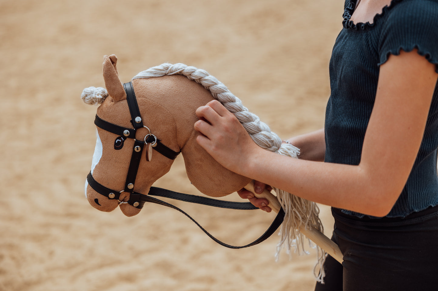 HOBBY HORSE BEAUTY, BEIGE