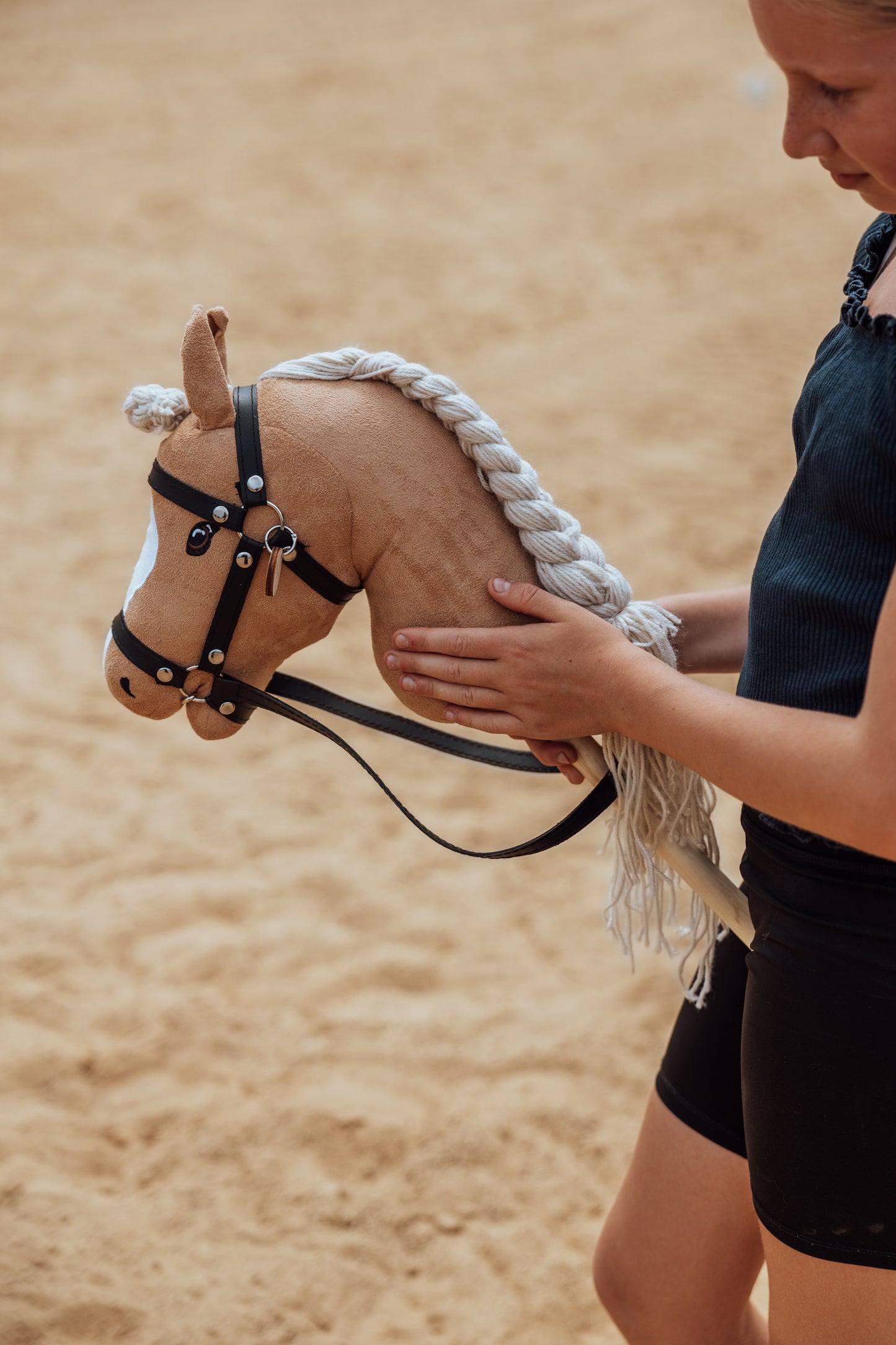 HOBBY HORSE BEAUTY, BEIGE