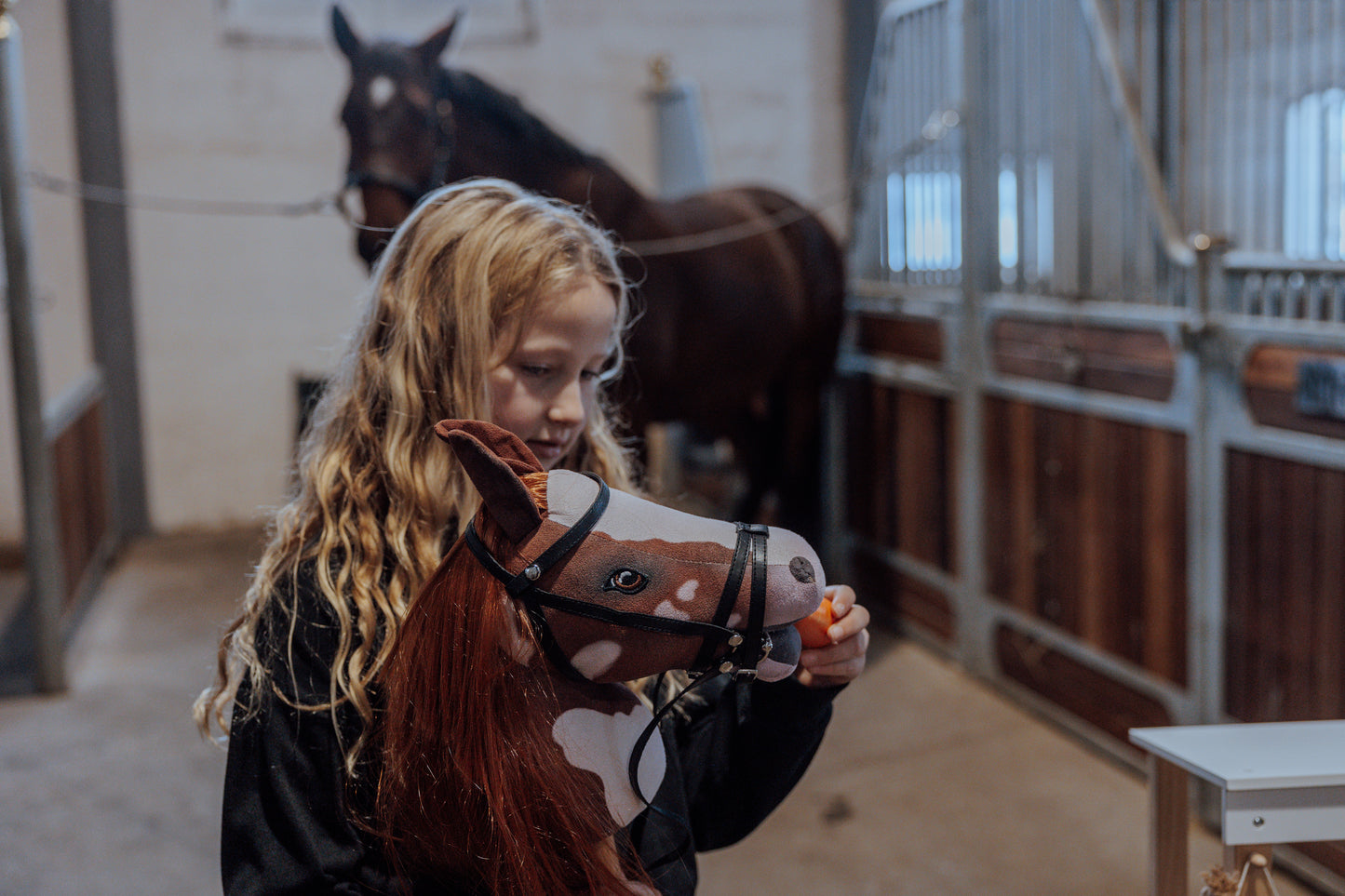 HOBBY HORSE COCO, ROT WEISS