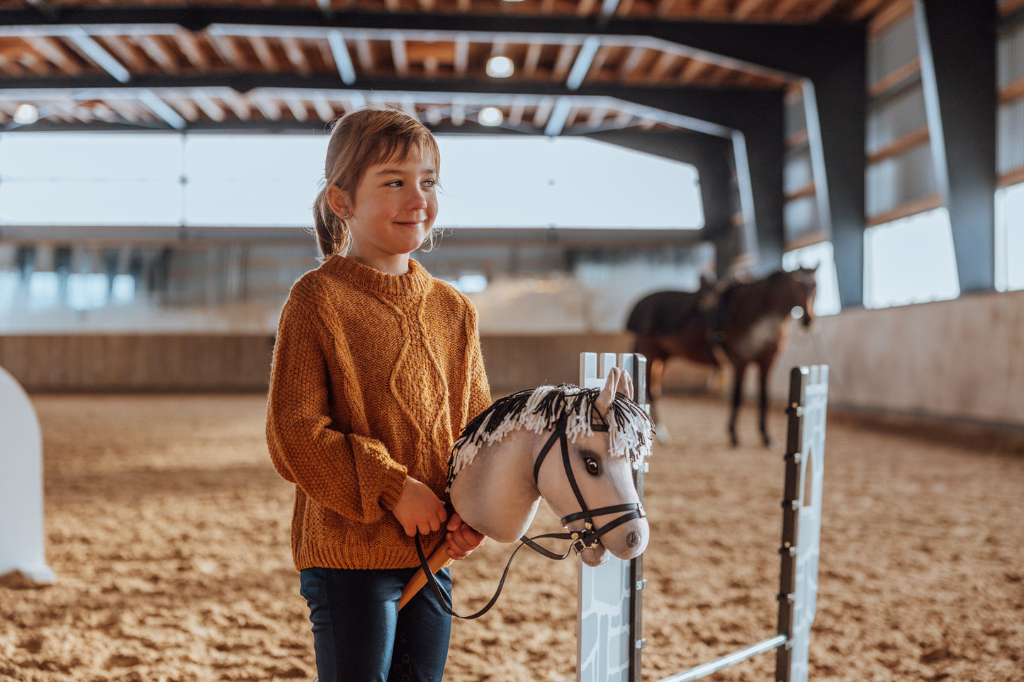HOBBY HORSE LUNA, SAND