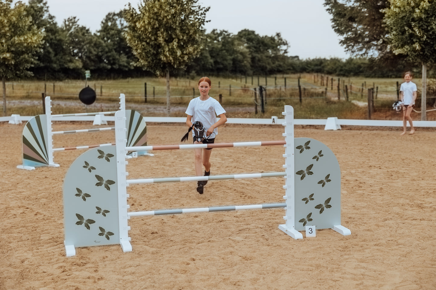 SPRUNGSTANGE IN MINTGRÜN, ROSA ODER BLAU