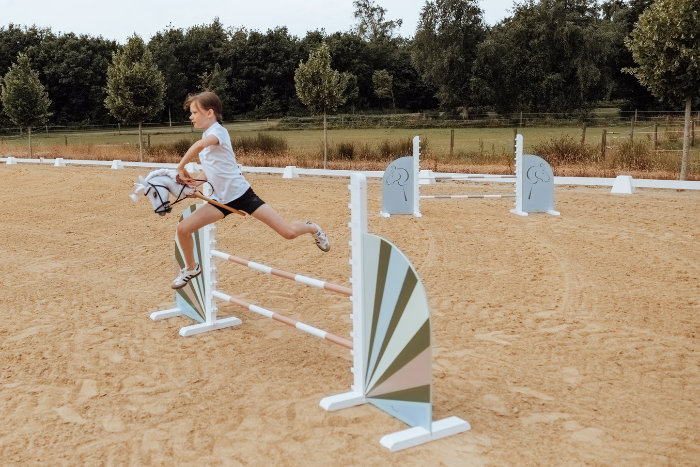 SPRUNGSTANGE IN MINTGRÜN, ROSA ODER BLAU